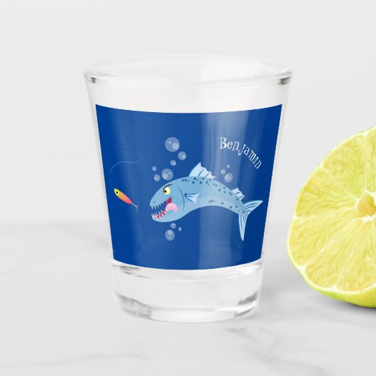 Barracuda Fisch hungriger Cartoon Schnapsglas (Vorderseite)