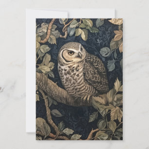 Barred Owl in einem Baum William Morris Style Einladung