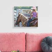 Barrel Race Girl und Palomino Pferd Leinwanddruck (Insitu (Wohnzimmer))