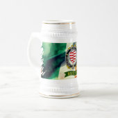 Barrett Personalisiertes irisches Abzeichen mit ir Bierglas (Vorderseite Links)