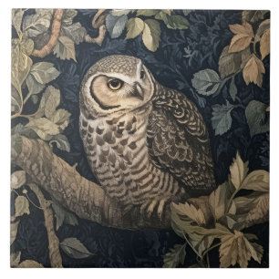 Barscheule im nächtlichen Wald im Stil von William Fliese