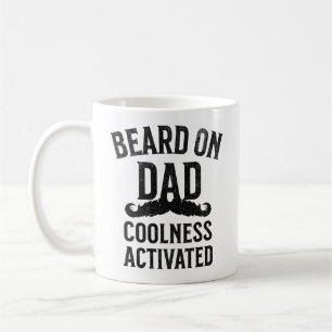 Bart auf Vater Kühle aktiviert Kaffeetasse