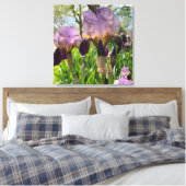Bartete Iris Blume Leinwanddruck (Insitu (Schlafzimmer))