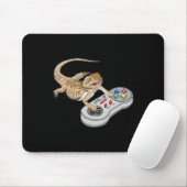 Bärtiger Drache spielt Videospiel Reptilien Pagona Mousepad (Mit Mouse)