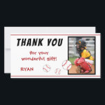Baseball Birthday Foto Kids Dankeskarte<br><div class="desc">Baseball Geburtstag danke Ihnen Karte mit Foto. Vielen Dank für Ihre Nachricht, Name und Baseball-Bälle. Die Karte ist in weiß, rot und schwarz. Auf der Rückseite der Karte befindet sich ein Baseballmuster. Foto Dankeschön Karte - Fügen Sie Ihre Kinder Foto in die Vorlage. Personalisieren Sie die Karte mit dem Namen...</div>
