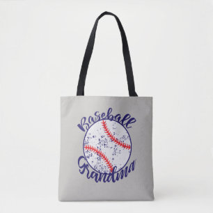 Baseball-Großmutter fasst Sport-Tasche ab Tasche