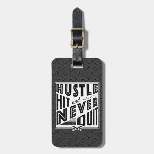 Baseball Hustlie Hit & Never Quit Baggage Tag Gepäckanhänger (Vorderseite vertikal)
