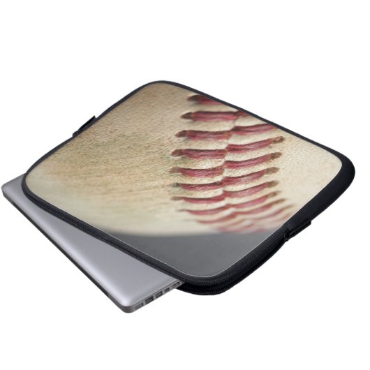 Baseball mit Schlagzeichen. Laptopschutzhülle (Vorne Knopf)