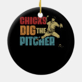 Baseball Pitcher Funny Chick Dig The Pitcher Softw Keramik Ornament (Hinten)