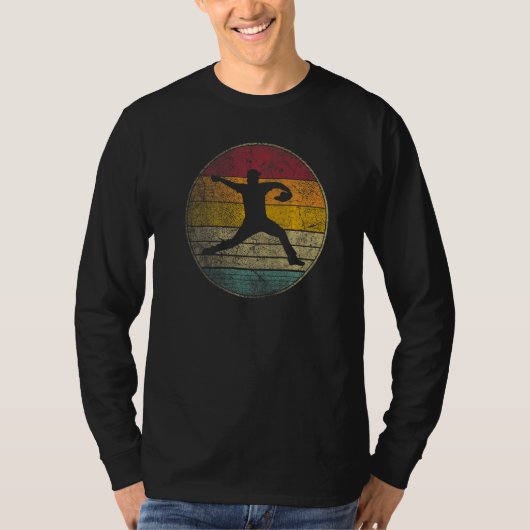 Baseball-Pitcher wirft Baseballhandschuh Retro 70e T-Shirt (Vorderseite)