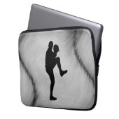Baseball Player Pitcher Windup Laptopschutzhülle (Vorderseite Links)
