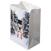 Baseball-Schneemann Mittlere Geschenktüte (Rückseite Schrägansicht)