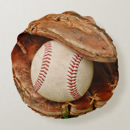 Baseball und alter Mitt im Sommer-Gras Rundes Kissen