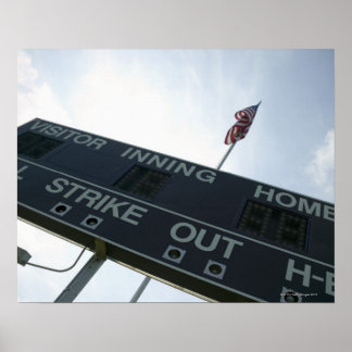 Baseballanzeiger mit amerikanischer Flagge Poster