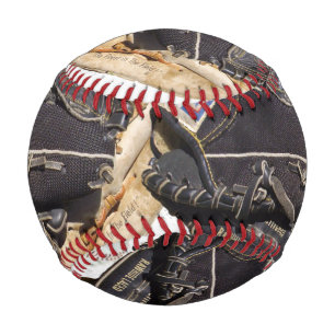 Baseballhandschuhe auf einem Personalisierten Base Baseball