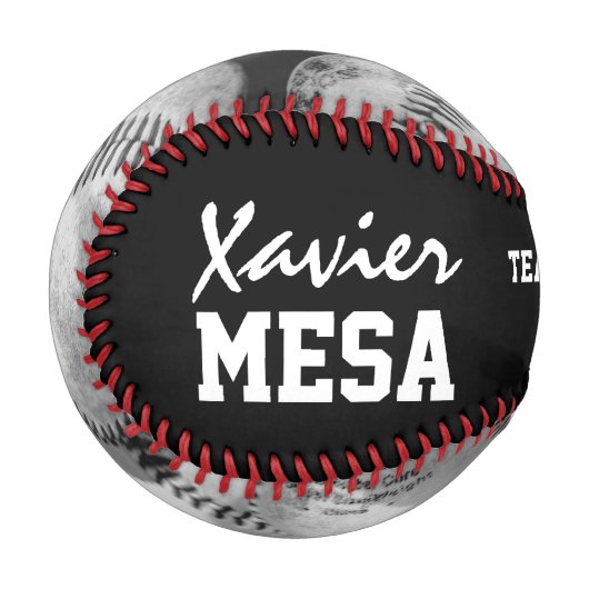 Baseballs in Schwarz und Weiß, Zahl der benutzerde (Vorderseite Links)