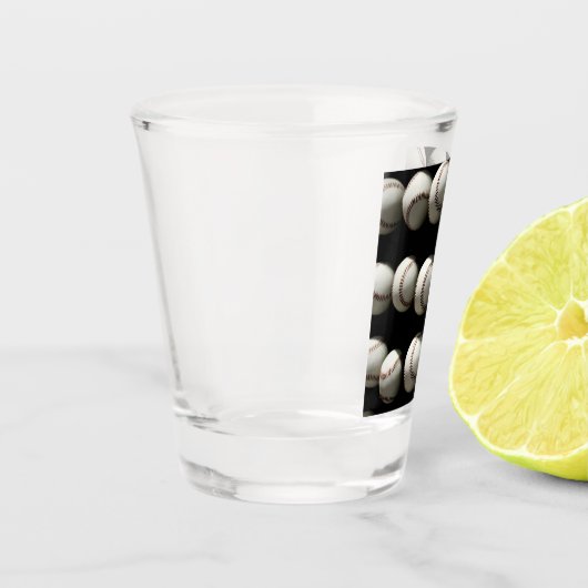 Baseballs Schnapsglas (Links)