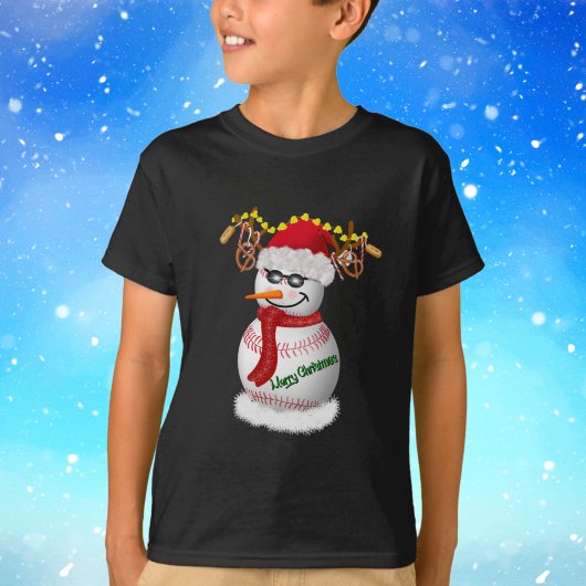 Baseballschneemann mit den üblichen Snacks T-Shirt