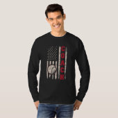 Baseballtrainer trainiert Baseball mit amerikanisc T-Shirt (Vorne ganz)