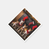 Basenji an der Weihnachtsfeier am Feuerplatz Serviette (Ecke)