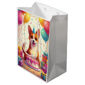 Basenji Birthday Celebration Mittlere Geschenktüte (Rückseite Schrägansicht)
