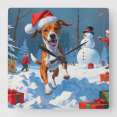 Basenji Hund spielen in der Schnee-Winter-Szene Quadratische Wanduhr (Vorderseite)