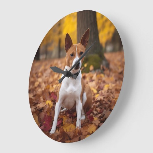 Basenji im Herbst Leaves Fall Inspiriert Große Wanduhr (Winkel)