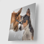 Basenji und Friend Quadratische Wanduhr (Winkel)