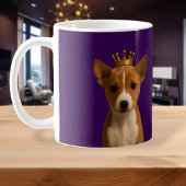 Basenji Welpe in Goldkrone Niedlich Kaffeetasse