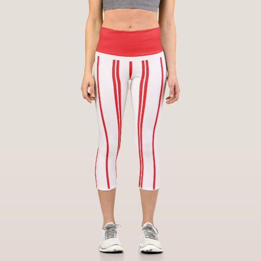 "Basic Red and White Strip" Hochgeschlagene Capris (Vorderseite)