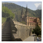Basilica de Covadonga, Nordwestspanien. Fliese (Vorderseite)