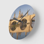 Basilica de Nuestra Senora de Pilar Runde Wanduhr (Winkel)