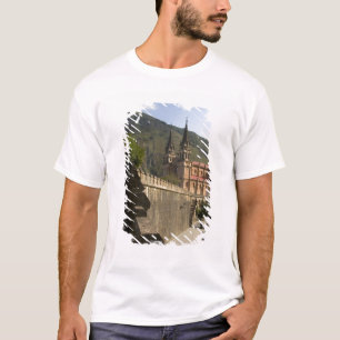 Basilika de Covadonga, nordwestliches Spanien. T-Shirt