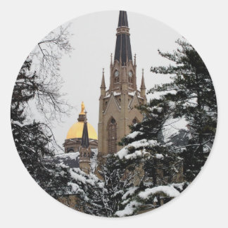 Basilika im Schnee Runder Aufkleber