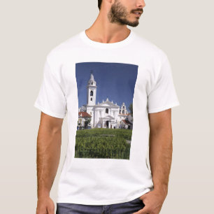 Basilika Nuestra Senora del Pilar in Recoleta T-Shirt