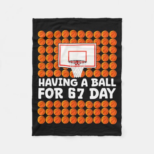 Basketball 67th Day Of School 67 Days Six Seven Me Fleecedecke (Vorderseite)