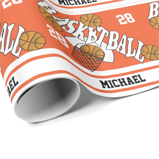 Basketball auf Orange- und Weißstreifenpapier Geschenkpapier (Rolleneckpunkt)
