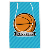 Basketball auf Sky Blue Stripes Mittlere Geschenktüte (Vorderseite)