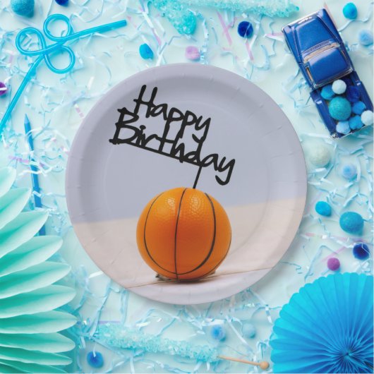 Basketball auf weißem Hintergrund Pappteller (Party)
