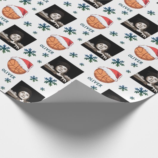 Basketball Ball Weihnachtsmannmütze Snowflake Name Geschenkpapier (Ecke)