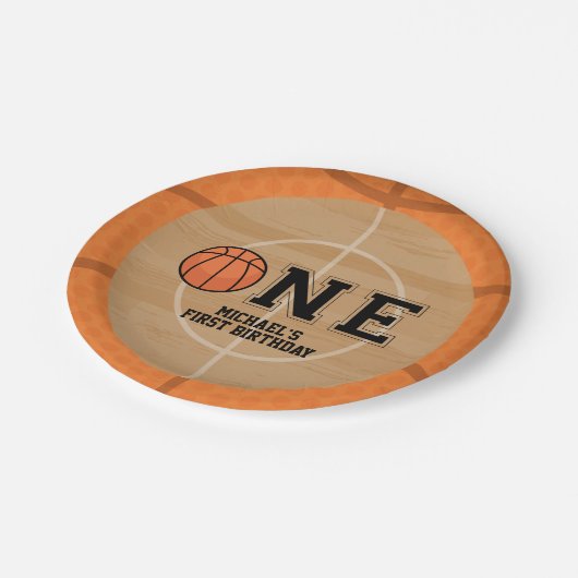 Basketball erster Geburtstag Pappteller (Schrägansicht)
