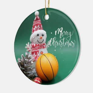 Basketball Frohe Weihnachten mit Snowman auf Grün Keramik Ornament