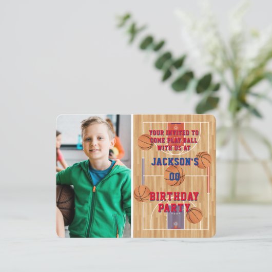 Basketball Geburtstagsparty Foto Einladung (Stehend Vorderseite)