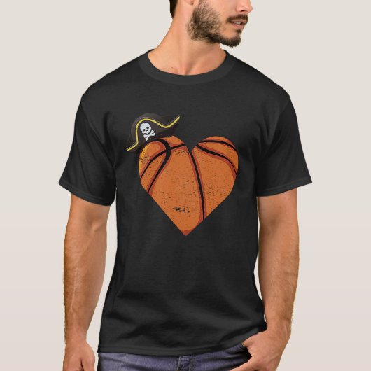 Basketball Heart Pirate T-Shirt (Vorderseite)
