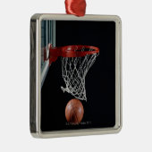 Basketball im Band Ornament Aus Metall (Rechts)