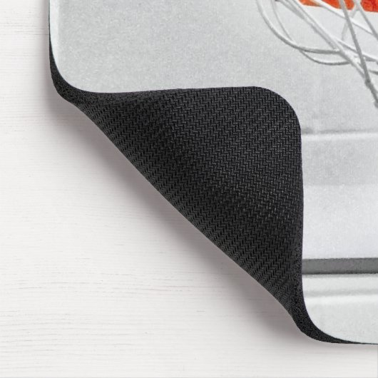 Basketball im Netz Mousepad (Ecke)