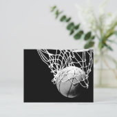 Basketball im Schatten Verschließen vertikaler Pos Postkarte (Stehend Vorderseite)