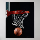 Basketball in Hoop Poster (Vorne)