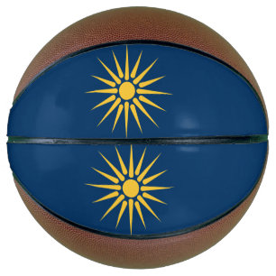 Basketball in voller Größe mit der Flagge Mazedoni