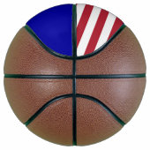 Basketball in voller Größe mit Flagge von Michigan (Rechts)